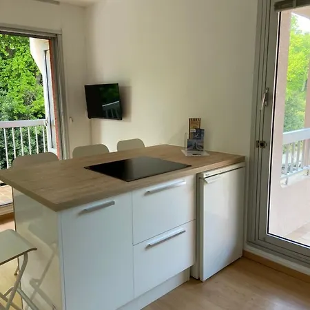 Au Coeur De La Apartment *